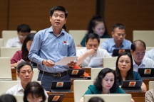 Đề nghị Quốc hội làm rõ "ai đang ở trong nhà ở xã hội?"