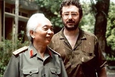 Khai mạc Chương trình nghệ thuật về Đại tướng Võ Nguyên Giáp