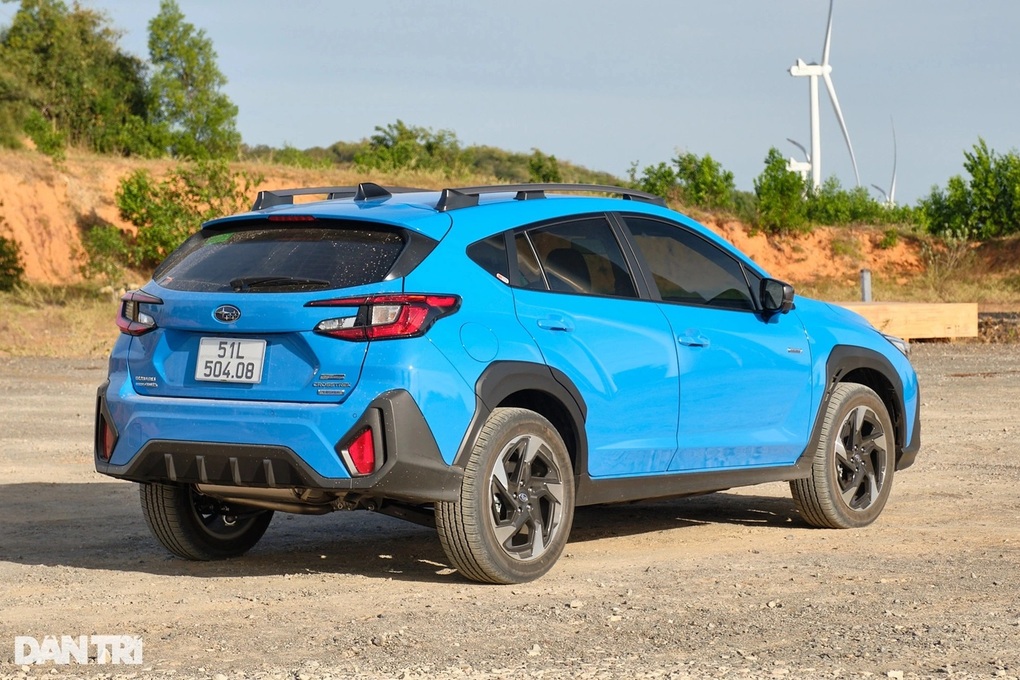 Subaru Crosstrek lần đầu giảm hơn 300 triệu đồng, vẫn đắt ngang xe hạng C - 3