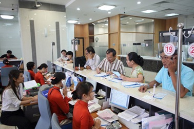 Cử tri kiến nghị được vay vốn ưu đãi đến 2010