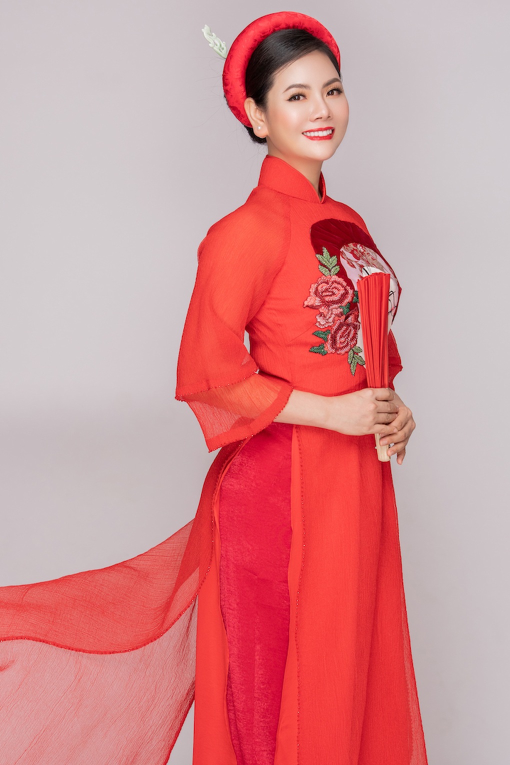 Lương Nguyệt Anh tiết lộ bí quyết đạt thành tích khủng trong âm nhạc - 2 Lương Nguyệt Anh tiết lộ bí quyết đạt thành tích khủng trong âm nhạc - 2