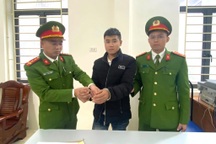 Nam thanh niên "dính" cồn gấp 2 lần mức kịch khung, lái xe tông cảnh sát