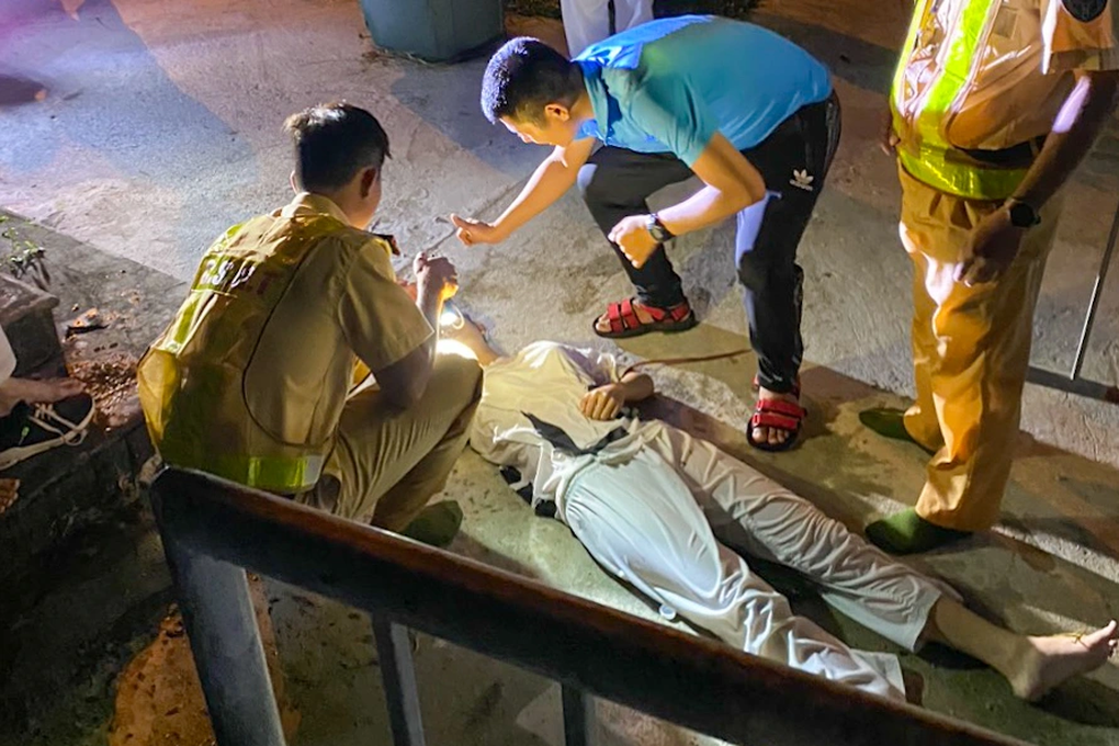 Cảnh sát giao thông Đà Nẵng lao xuống hồ cứu 2 học sinh đuối nước - 1 Cảnh sát giao thông Đà Nẵng lao xuống hồ cứu 2 học sinh đuối nước - 1