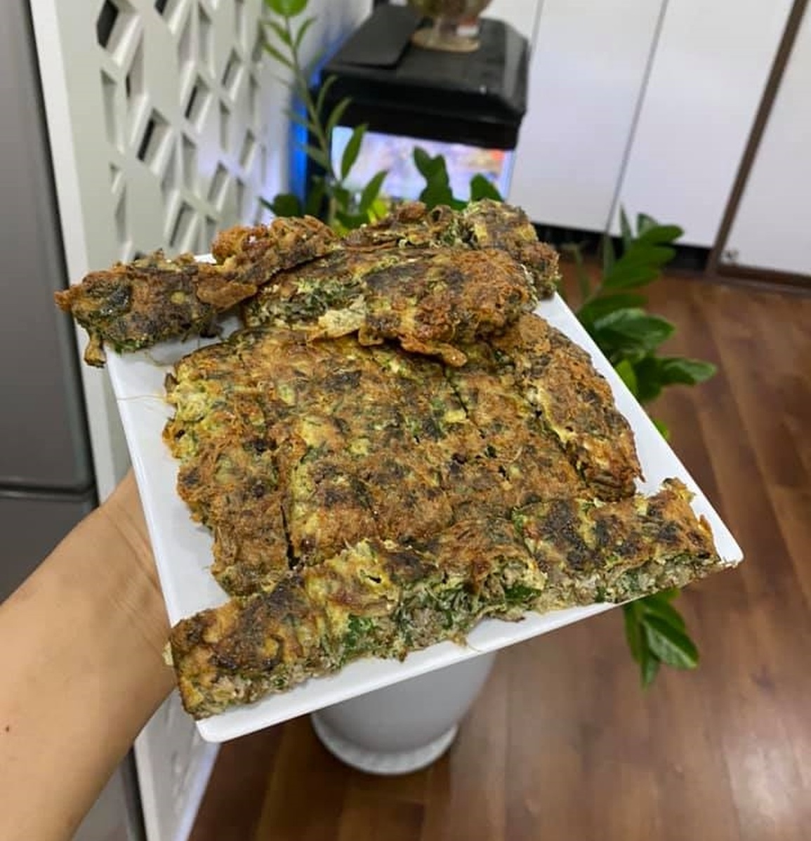 Lạ lùng côn trùng chỉ sống vài giờ, lên bàn nhậu thành đặc sản ở Hà Nội - 6 Lạ lùng côn trùng chỉ sống vài giờ, lên bàn nhậu thành đặc sản ở Hà Nội - 6