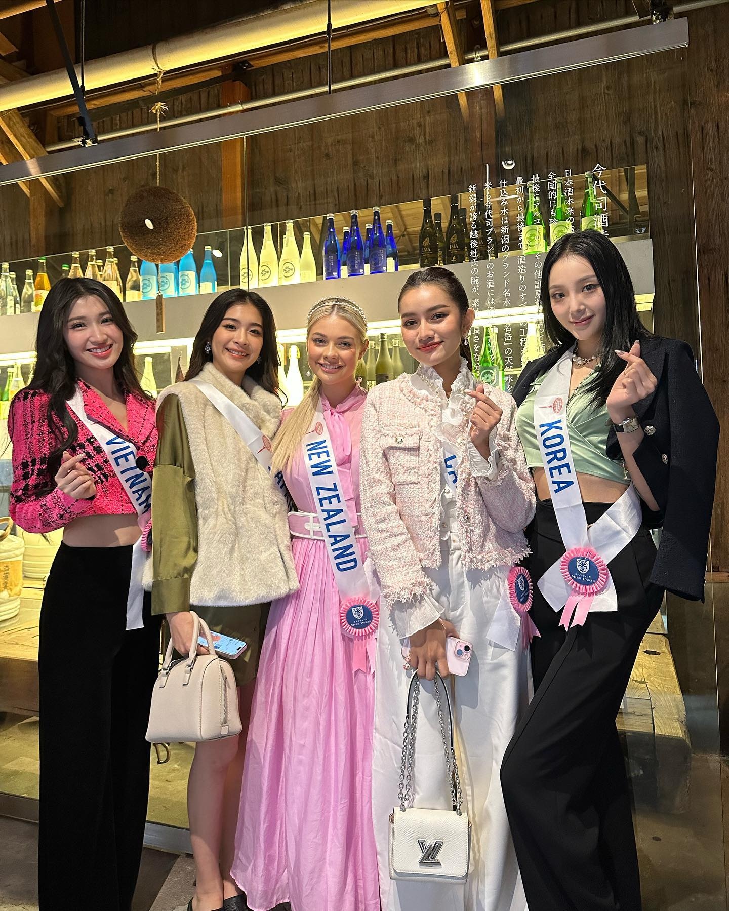 フォン・ニー、ミス・インターナショナル2023-6コンテストで得票トップに