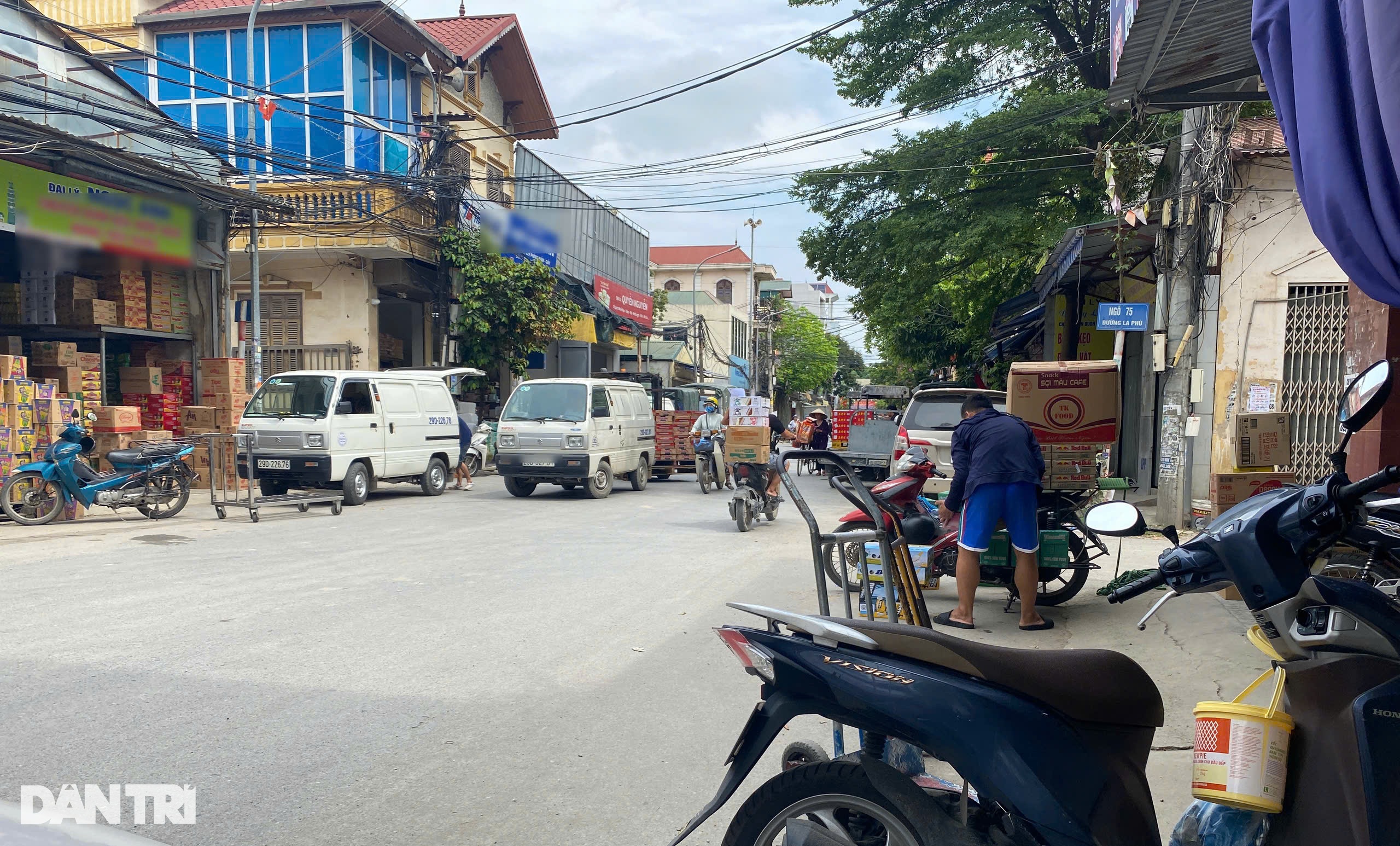 “Thủ phủ bánh kẹo" La Phù trầm lắng trong đợt cao điểm kiểm tra hàng giả
