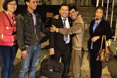 Hủy án vụ cả nhà bị tù vì mấy cái tát