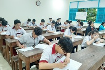 "Heo vàng" mệt mỏi chạy nước rút với kì thi tuyển sinh vào lớp 10