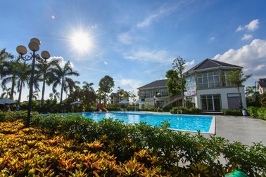 Chờ chính sách, nhà ở xã hội vẫn hút khách