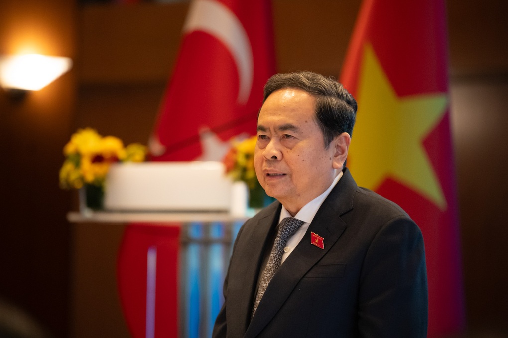 Chủ tịch Quốc hội Trần Thanh Mẫn gặp mặt cộng đồng người Việt ở Thổ Nhĩ Kỳ - 4