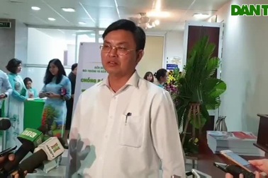 Ông Hoàng Văn Thức- Phó Tổng cục trưởng Tổng cục Môi trường chia sẻ về xử lý rác thải nhựa.