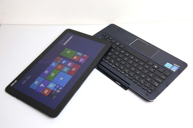 Đập hộp Transformer Book Chi T300 đầu tiên tại Việt Nam    