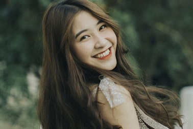 Nữ sinh phố núi sở hữu nhan sắc “thanh xuân vườn trường”