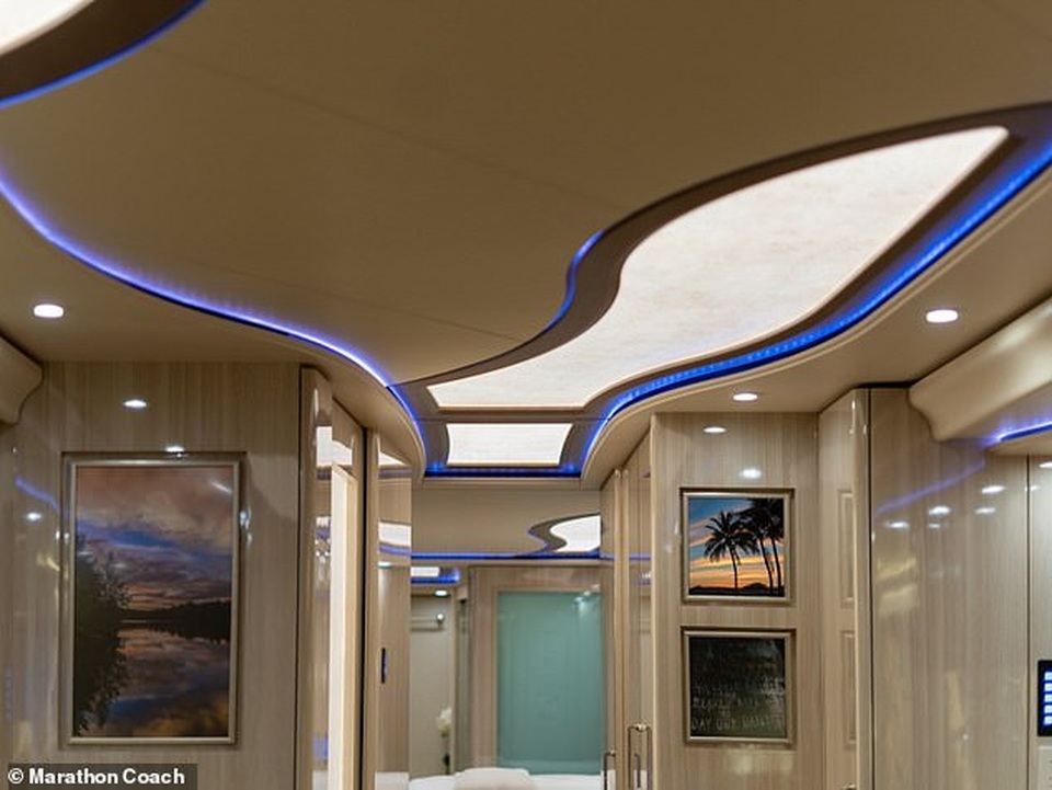 Chiếc xe du lịch “mang cả biệt thự trên đường du ngoạn” của Justin Bieber - 12