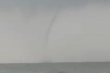 Video xuất hiện vòi rồng tại Vũng Tàu được đăng tải trên mạng xã hội