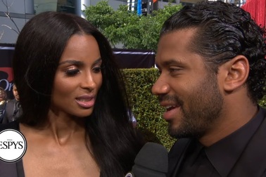 Russell Wilson và Ciara đẹp đôi trên thảm đỏ