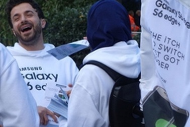 Samsung "phá bĩnh" trong sự kiện ra mắt iPhone 6s tại London