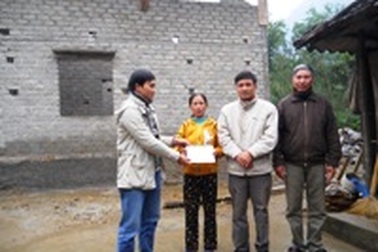 Cậu học trò nghèo dũng cảm cứu bạn trong lũ sắp có nhà mới