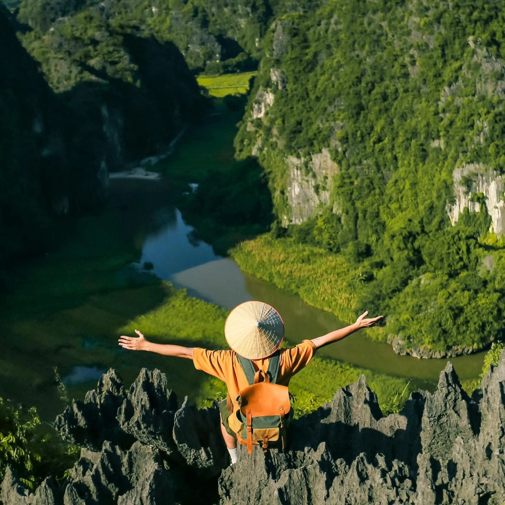 Đi Ninh Bình ngắm lúa chín đẹp mê, khách ở Hà Nội tiêu 1 triệu đồng/2 ngày - 4 Đi Ninh Bình ngắm lúa chín đẹp mê, khách ở Hà Nội tiêu 1 triệu đồng/2 ngày - 4