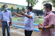 Nới lỏng cho sản xuất, người dân càng chủ quan chống dịch