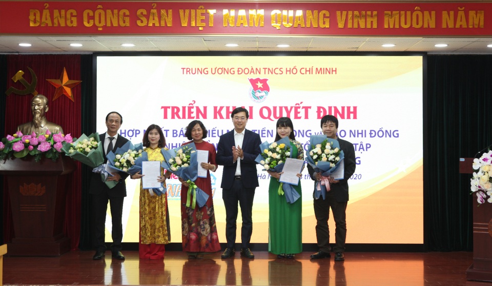 Hợp nhất báo Nhi Đồng và báo Thiếu Niên Tiền Phong - 1 Hợp nhất báo Nhi Đồng và báo Thiếu Niên Tiền Phong - 1