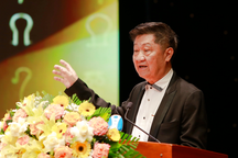 Tỷ phú thế giới nói Việt Nam là điểm đến hấp dẫn cho năng lượng tái tạo