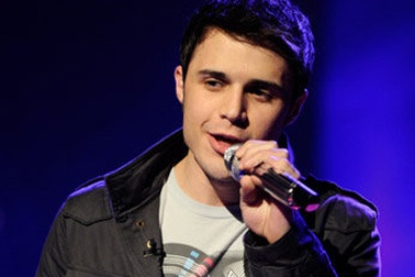 “Thần tượng âm nhạc Mỹ” không tiếc vì cưới vợ sớm