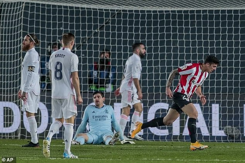 Real Madrid 3-1 Bilbao: Kroos, Benzema tỏa sáng - 6 Real Madrid 3-1 Bilbao: Kroos, Benzema tỏa sáng - 6