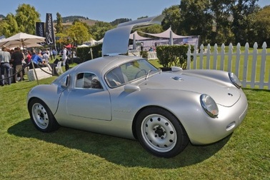 Vintech P550 Tribute - Xe cho người hoài cổ