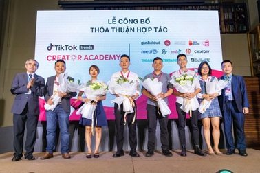 Học tiếng anh trên TikTok – Chuyện tưởng đùa hóa thật