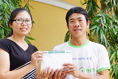 Trao 120 triệu đến hai hoàn cảnh khó khăn tại Nghệ An