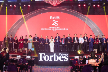 PNJ vào Top 25 thương hiệu trong lĩnh vực hàng tiêu dùng cá nhân, công nghiệp