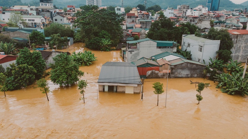 Mưa lũ và sạt lở đất ảnh hưởng nặng đến hệ thống lưới điện 6 tỉnh miền Bắc - 3 Mưa lũ và sạt lở đất ảnh hưởng nặng đến hệ thống lưới điện 6 tỉnh miền Bắc - 3