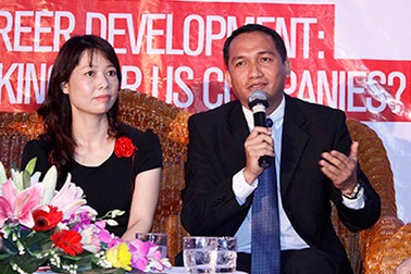 Chuyên gia tập đoàn Mỹ bật mí bí quyết thành công với sinh viên Việt