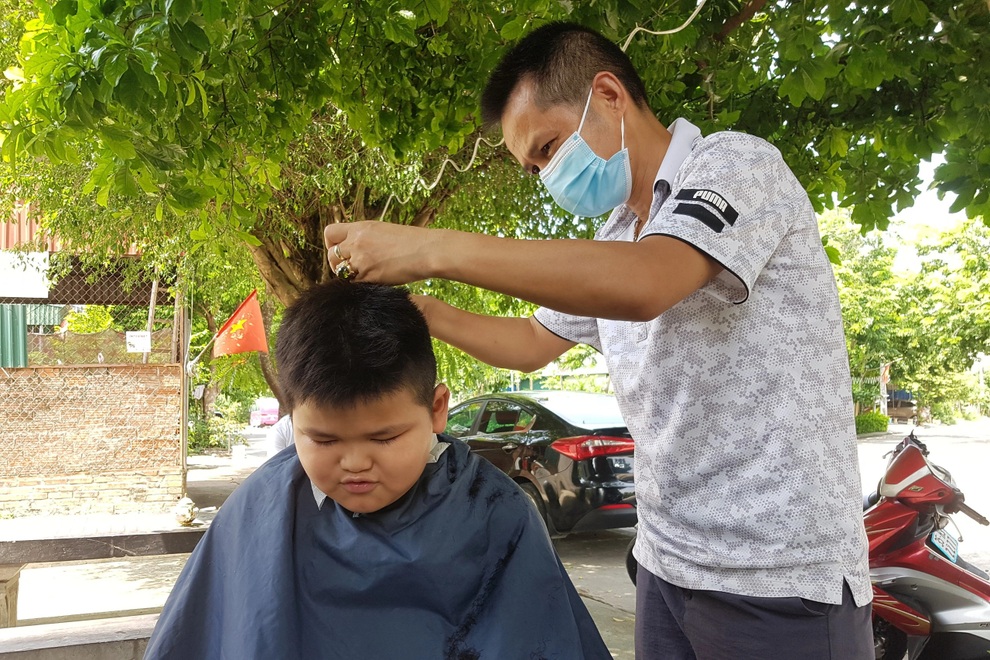 Hàng quán, phòng tập gym ở Ninh Bình được mở cửa đón khách - 1 Hàng quán, phòng tập gym ở Ninh Bình được mở cửa đón khách - 1
