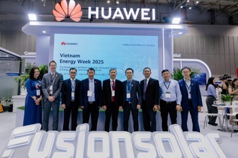 Huawei FusionSolar ghi dấu ấn tại Vietnam Energy Week 2025