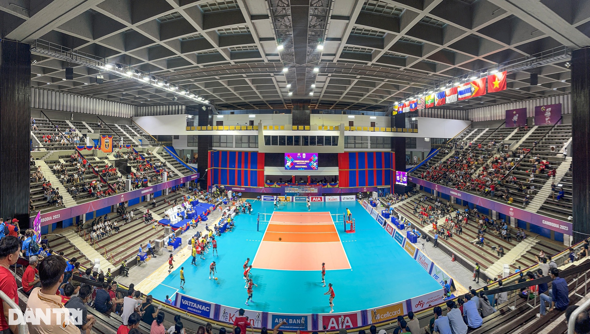 5 hiệp đấu nghẹt thở đưa Việt Nam vào chung kết bóng chuyền nữ SEA Games - 1 5 hiệp đấu nghẹt thở đưa Việt Nam vào chung kết bóng chuyền nữ SEA Games - 1