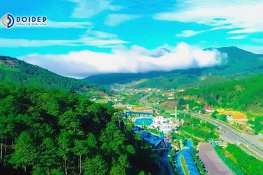 Lâm Đồng lần đầu tiên bắn pháo hoa nghệ thuật tại khu vực đèo Prenn