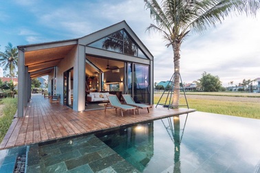 Bí mật bất ngờ bên trong nhà cấp 4 nằm giữa cánh đồng lúa chín ở Hội An