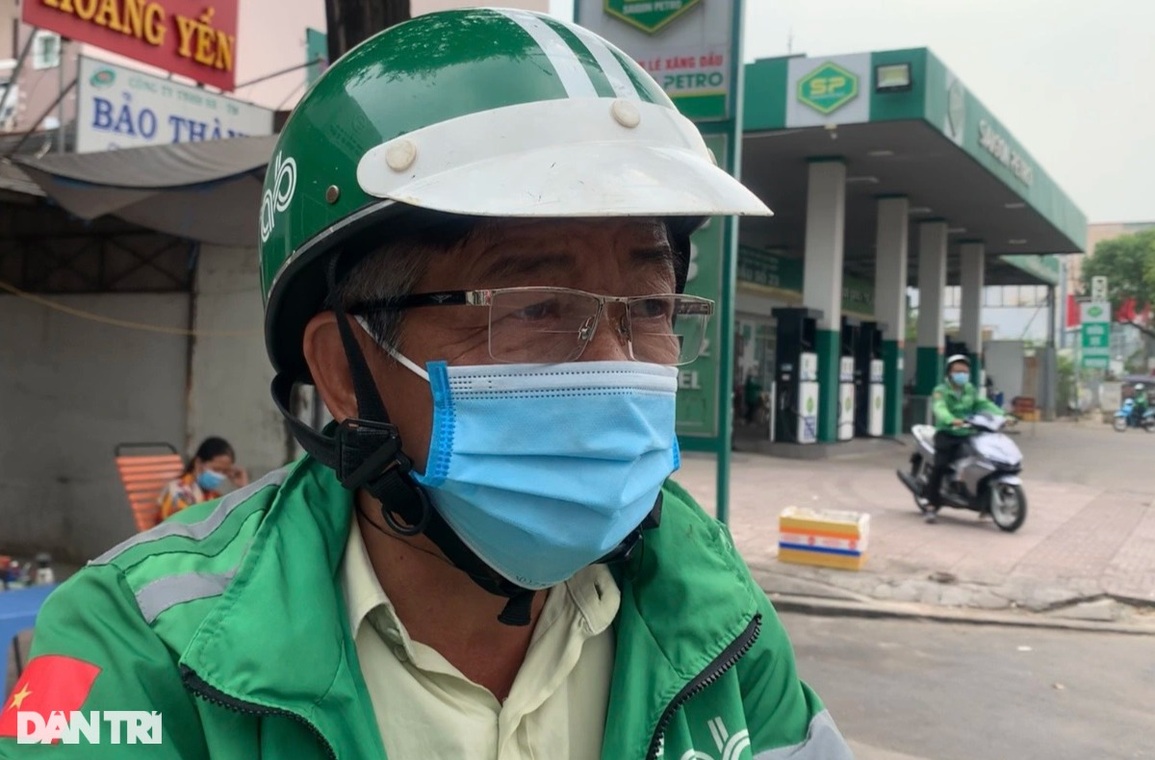 Cây xăng báo hết, lắc tay chối khách trước ngày giá dự báo tăng khủng - 2 Cây xăng báo hết, lắc tay chối khách trước ngày giá dự báo tăng khủng - 2