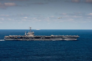 Nhóm tàu tấn công của Mỹ di chuyển đến vùng biển Philippines