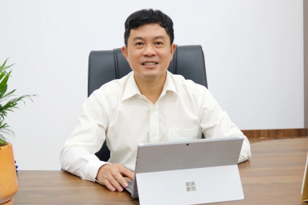 Một bác sĩ làm phó hiệu trưởng trường đại học lớn - 1 Một bác sĩ làm phó hiệu trưởng trường đại học lớn - 1