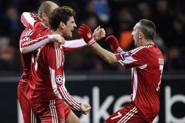 Gomez tỏa sáng, “Hùm xám” Bayern phục hận Inter