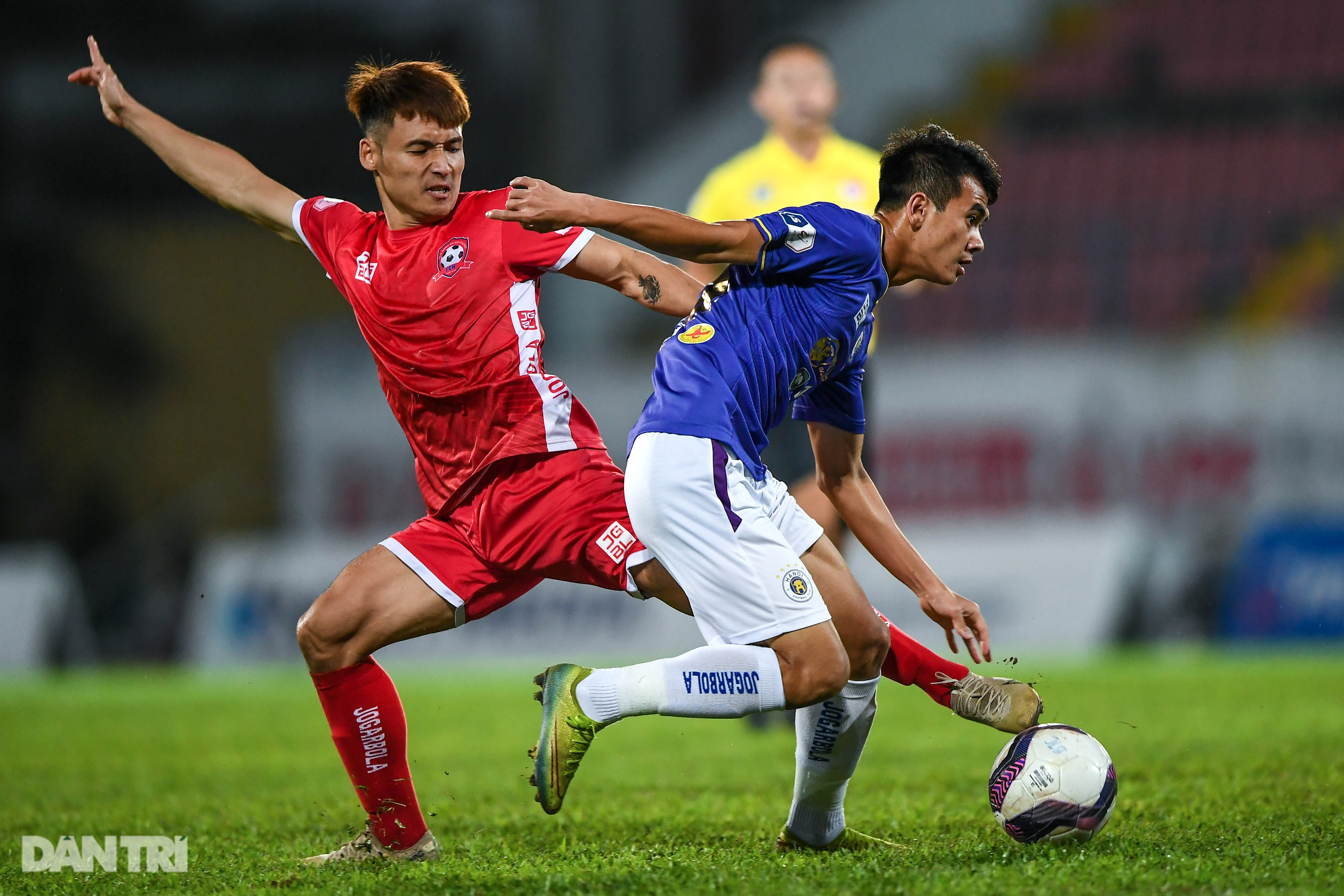 Người hùng Tấn Trường giúp CLB Hà Nội có 3 điểm đầu tiên ở V-League - 6 Người hùng Tấn Trường giúp CLB Hà Nội có 3 điểm đầu tiên ở V-League - 6