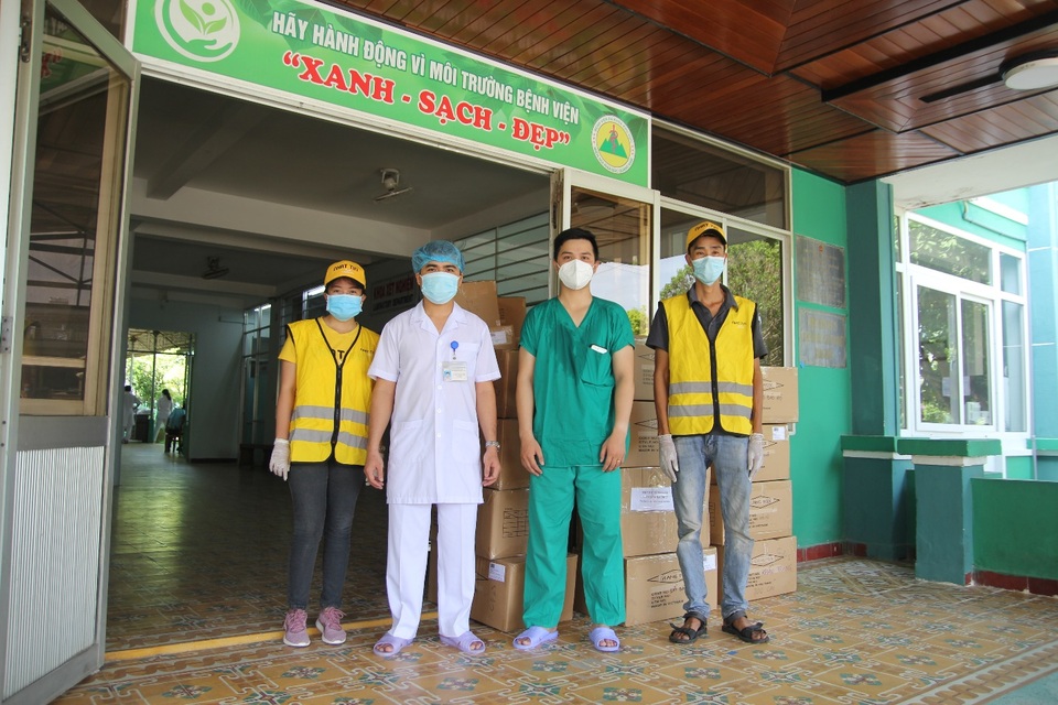 Những chuyến xe chuyên chở yêu thương, đồng hành chống đại dịch - 1 Những chuyến xe chuyên chở yêu thương, đồng hành chống đại dịch - 1