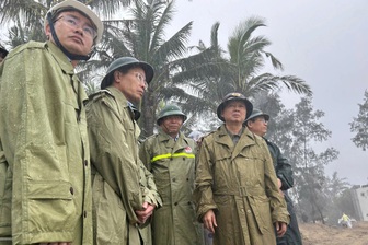"Ưu tiên cao nhất là bảo đảm tuyệt đối tính mạng người dân trong mưa lũ"