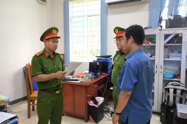 Khởi tố cựu cán bộ tự ý rút gần 1,6 tỷ đồng của trung tâm quỹ đất