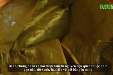 Bánh chưng nhân cá hồi có mùi vị khá đặc biệt