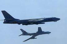 6 máy bay ném bom của Trung Quốc áp sát không phận Nhật Bản