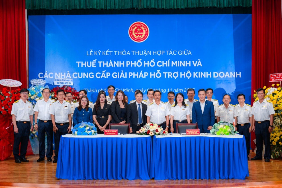 ACB ký hợp tác với Thuế TPHCM, hỗ trợ hộ kinh doanh chuyển đổi - 1 ACB ký hợp tác với Thuế TPHCM, hỗ trợ hộ kinh doanh chuyển đổi - 1